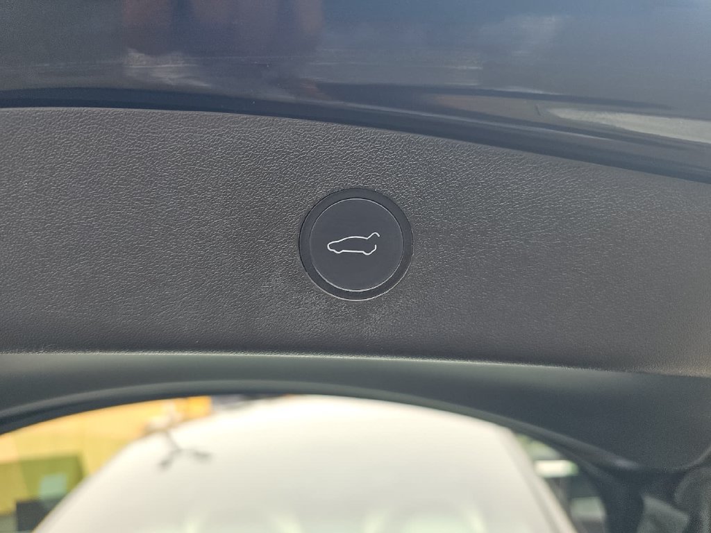 Used 2021 Tesla Model 3 Standard Range Plus RWD image 13