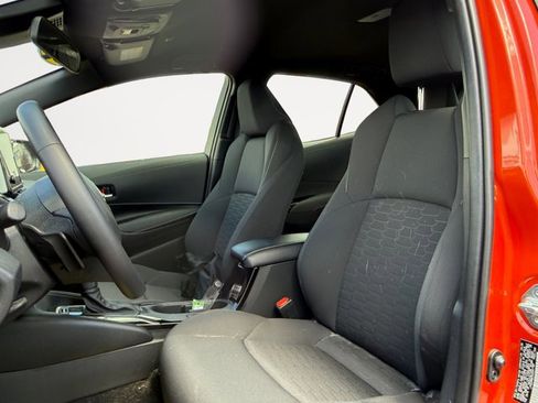 Used 2025 Toyota Corolla SE FWD image 12