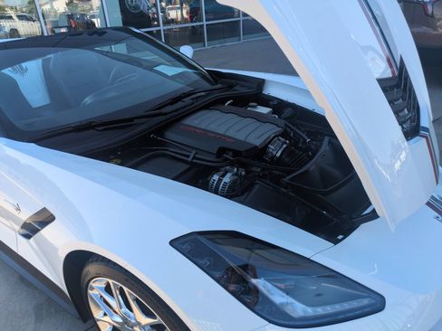 Used 2016 Chevrolet Corvette Stingray Convertible w/ 3LT Preferred Equipment Group RWD image 22