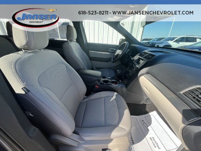 Used 2018 Ford Explorer XLT FWD image 27