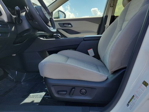 Certified 2023 Nissan Rogue SV AWD/4WD image 16