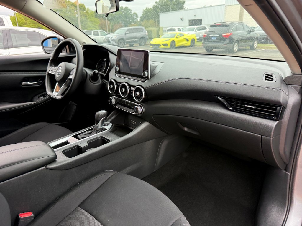 Used 2023 Nissan Sentra SV FWD image 18