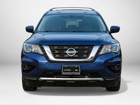 Used 2020 Nissan Pathfinder S image 3