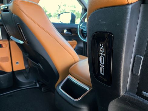 Used 2021 Chrysler Pacifica Pinnacle image 30