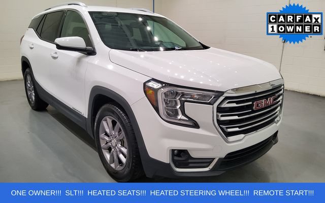 Used 2024 GMC Terrain SLT FWD image 1