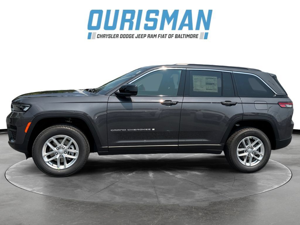 New 2026 Jeep Grand Cherokee Laredo X AWD/4WD image 3