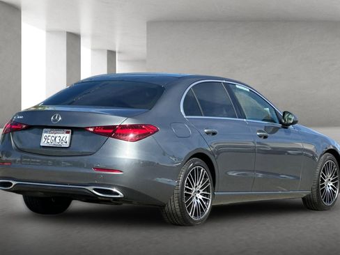 Used 2023 Mercedes-Benz C 300 Sedan image 4