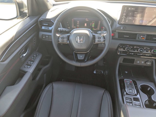 New 2026 Honda Pilot Black Edition image 18