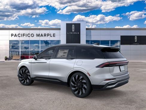 New 2026 Lincoln Nautilus Reserve w/ Jet Appearance Package AWD/4WD image 4
