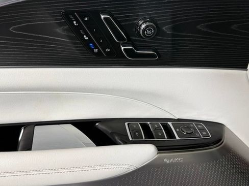Certified 2024 Cadillac Lyriq Luxury RWD image 16