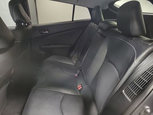 Used 2021 Toyota Prius Prime XLE image 20