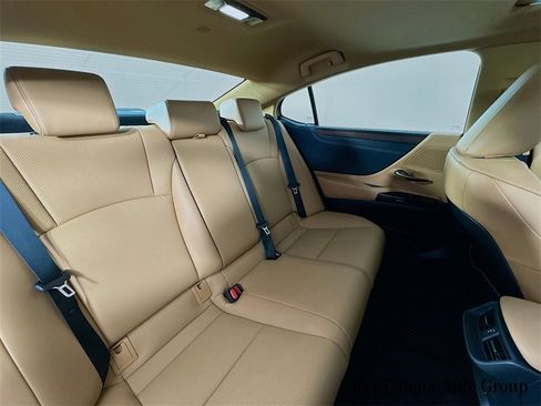 Certified 2024 Lexus ES 350 w/ Premium Package image 30