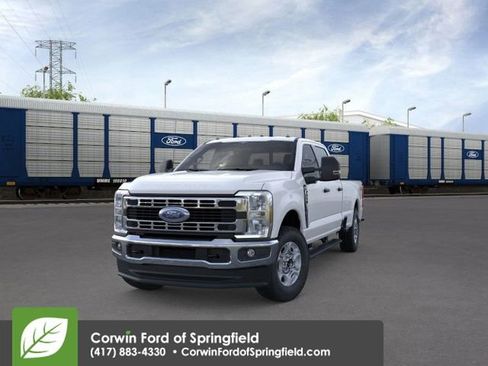 New 2026 Ford F350 XLT image 2
