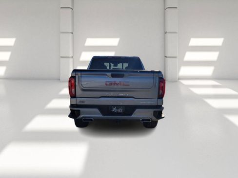 Used 2023 GMC Sierra 1500 Denali w/ Technology Package AWD/4WD image 6