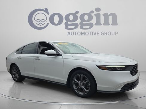 Certified 2023 Honda Accord EX image 7