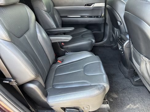 Used 2021 Hyundai Palisade SEL w/ Premium Package image 12