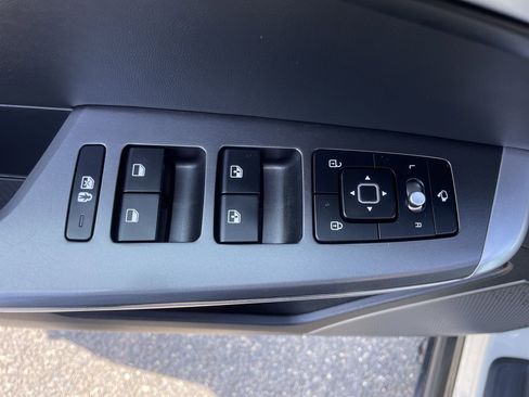 Used 2022 Kia EV6 Wind w/ Wind Technology Package image 18