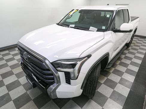 Used 2022 Toyota Tundra Limited image 6