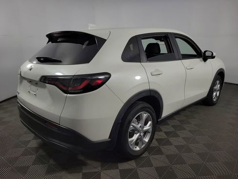 Used 2023 Honda HR-V LX image 8
