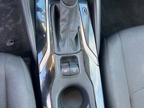 Used 2020 Toyota Corolla LE image 31