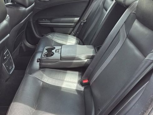 Used 2022 Dodge Charger SXT w/ Leather Interior Group image 17