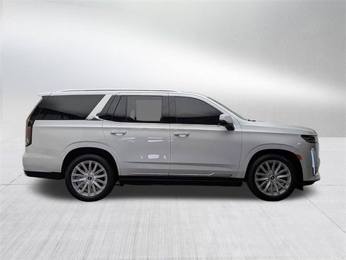 Certified 2022 Cadillac Escalade Premium Luxury w/ Performance Package image 4