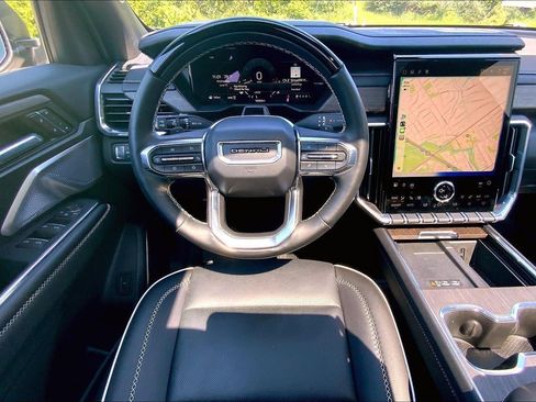 Used 2025 GMC Acadia Denali w/ Super Cruise Package AWD/4WD image 5