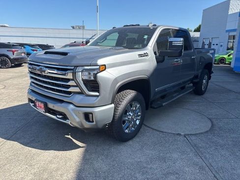 New 2026 Chevrolet Silverado 3500 High Country w/ High Country Premium Package AWD/4WD image 4