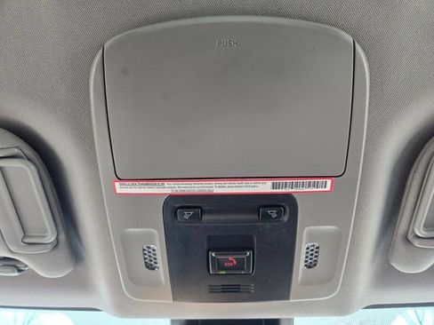 Used 2023 Toyota Camry SE image 21