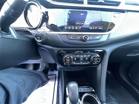 Used 2023 Buick Encore GX Select image 18