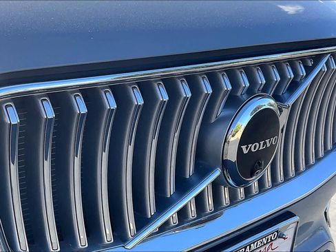 Used 2024 Volvo XC90 T8 Ultimate image 34