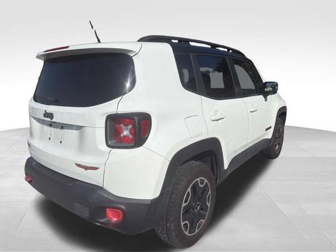 Used 2016 Jeep Renegade Trailhawk AWD/4WD image 17