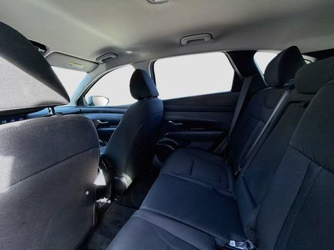 Used 2025 Hyundai Tucson SEL FWD image 23