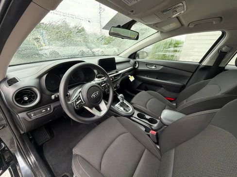 Used 2021 Kia Forte LXS FWD image 26