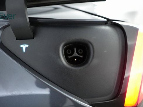 Used 2019 Tesla Model 3 Standard Range Plus image 24