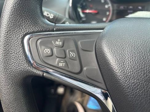 Used 2019 Chevrolet Cruze LT FWD image 18