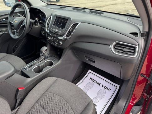 Used 2023 Chevrolet Equinox LT image 19