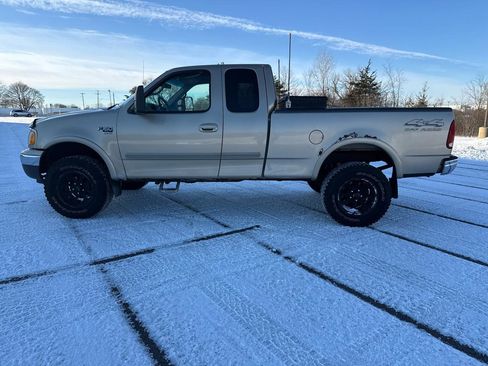Used 2000 Ford F150 XL image 8