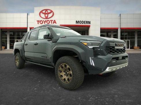 New 2026 Toyota Tacoma 4x4 Double Cab Hybrid image 17