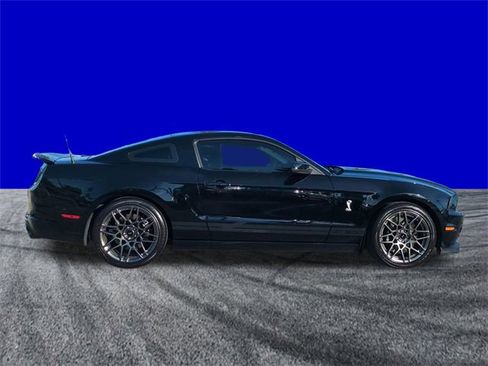 Used 2013 Ford Mustang Shelby GT500 image 3