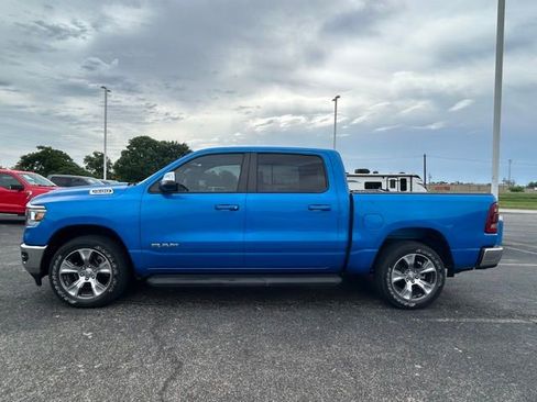 Used 2023 RAM 1500 Laramie AWD/4WD image 5