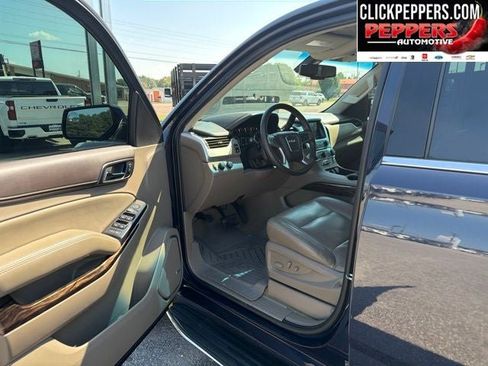 Used 2017 GMC Yukon SLE w/ SLE Value Package AWD/4WD image 9