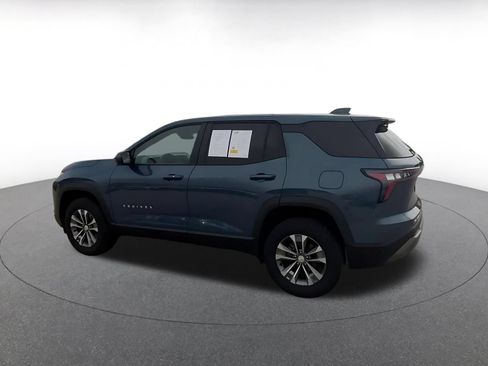 Used 2025 Chevrolet Equinox LT FWD image 10