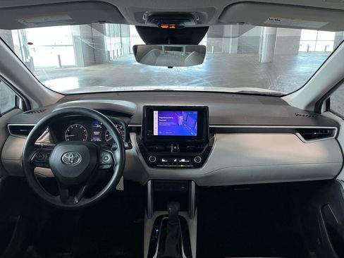 Used 2023 Toyota Corolla Cross L image 30
