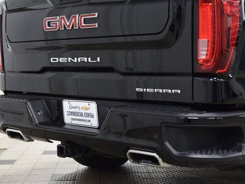 Used 2025 GMC Sierra 1500 Denali w/ Denali Reserve Package AWD/4WD image 18