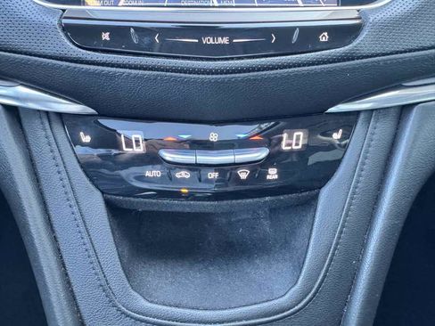 Used 2017 Cadillac XT5 Luxury w/ Driver Awareness Package FWD image 46