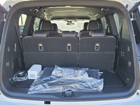 New 2026 Nissan Armada SL w/ Captain's Chari Seat Package image 11