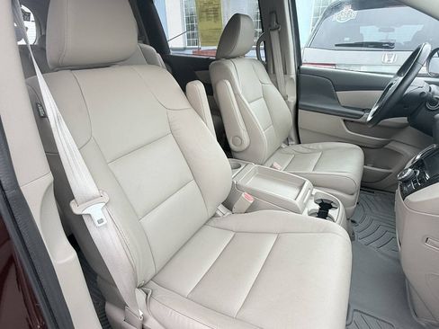 Used 2016 Honda Odyssey EX-L image 30