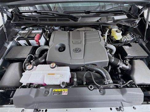 New 2026 Toyota Tundra SR5 image 28