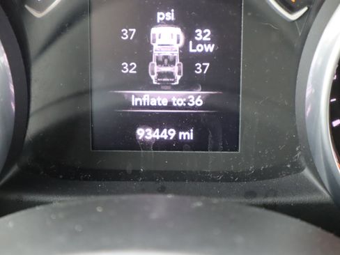 Used 2018 Jeep Wrangler Unlimited Sport S image 27